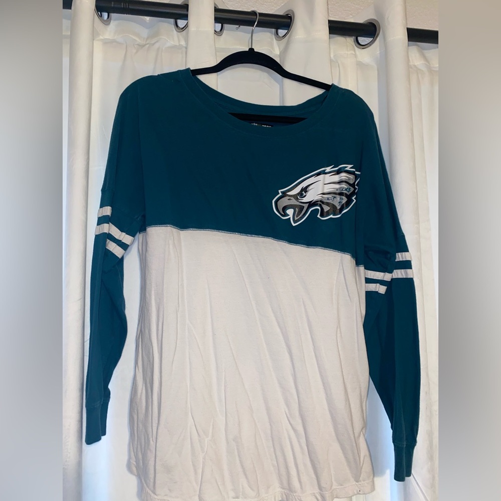 NFL team apparel EAGLES long sleeve large